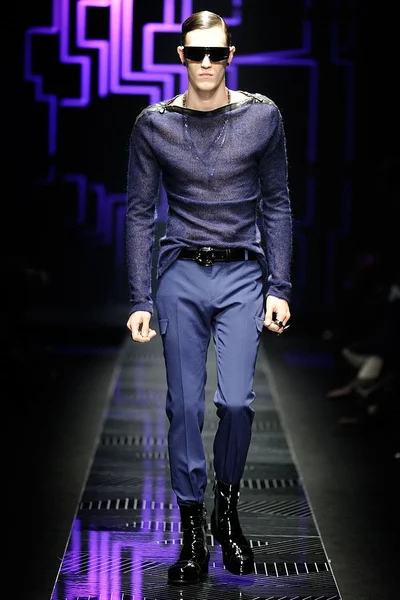 Look 26